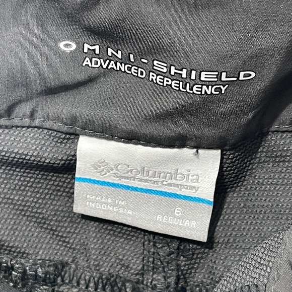 Columbia Omni-Shield Kestrel Trail Stretch Convertible Pants Grey Size 6 Shorts - Picture 4 of 5
